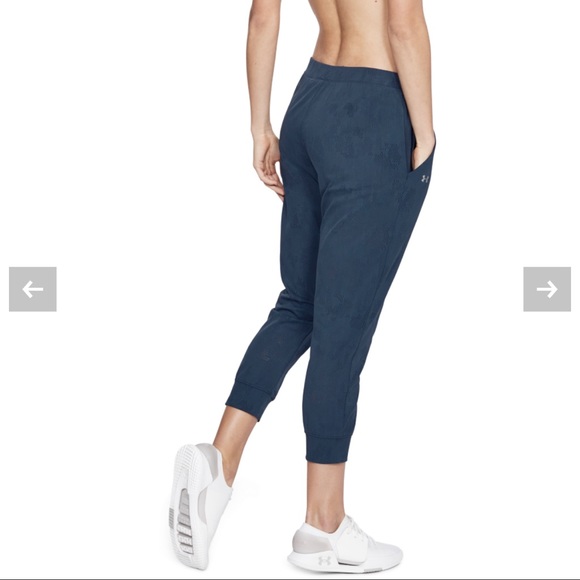 Under Armour Vanish joggers - Picture 2 of 12